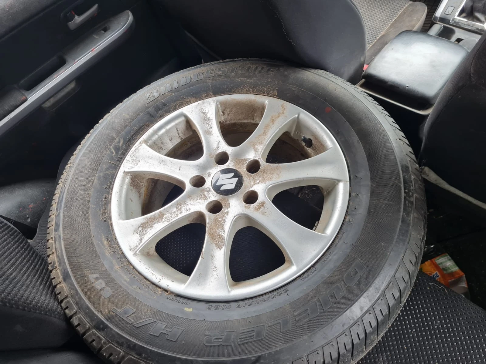 Suzuki Vitara 1.9 - изображение 5