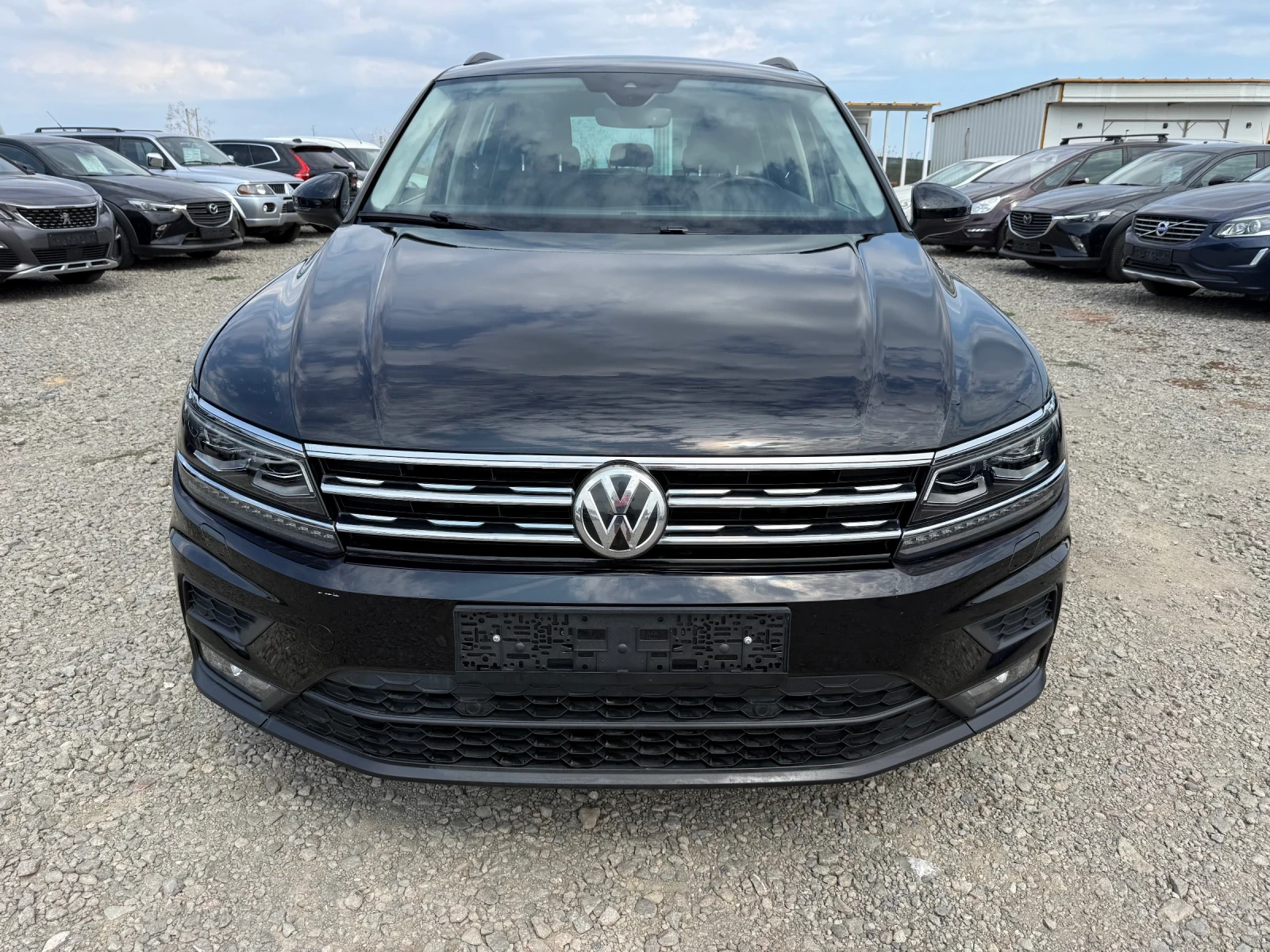 VW Tiguan 1.4i CH 4x4 AUTOMAT NAVI, снимка 2 - Автомобили и джипове - 52855706