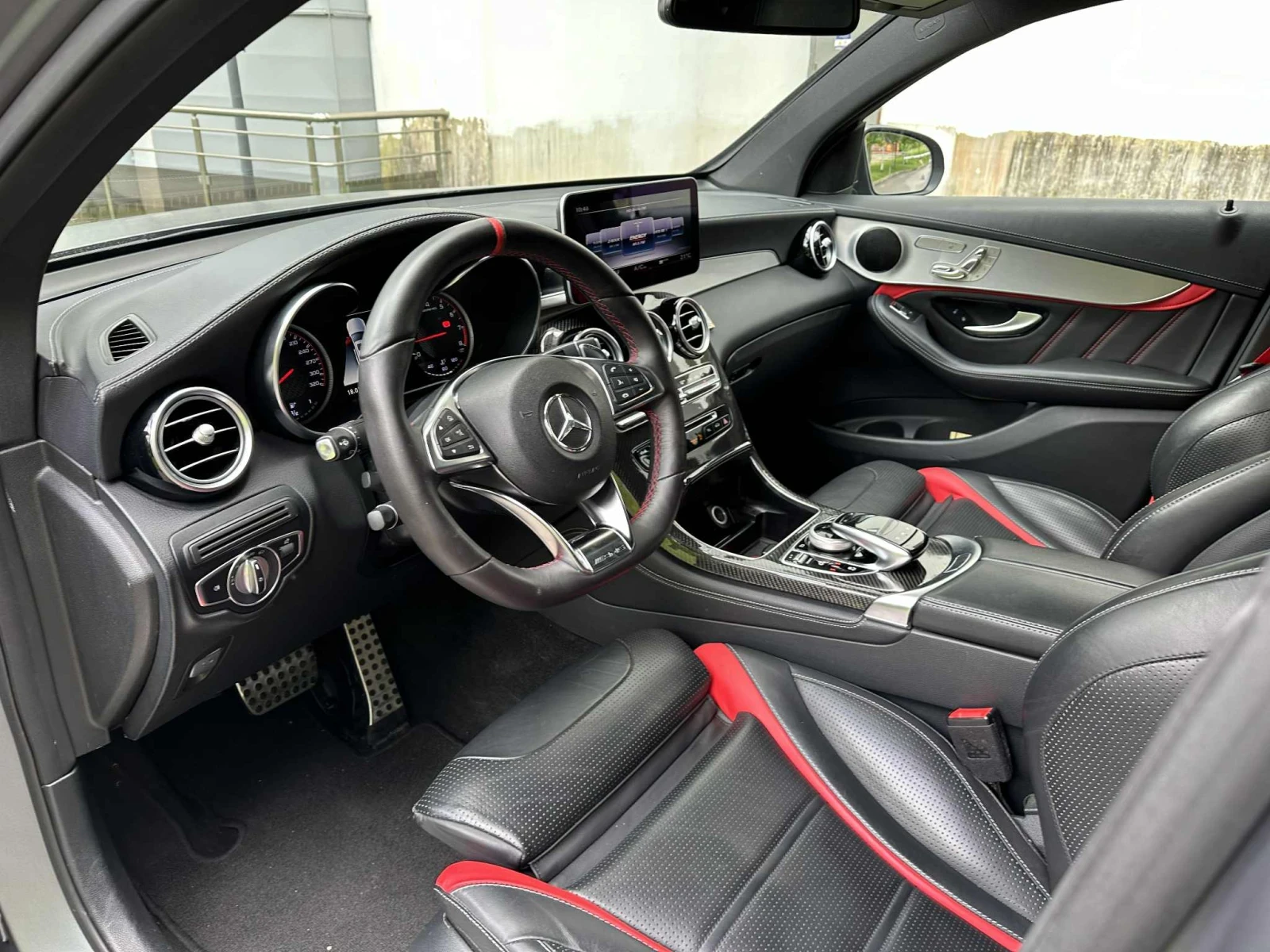 Mercedes-Benz GLC 63 AMG COUPE / ПОДГРЕВ / КАМЕРА - изображение 9