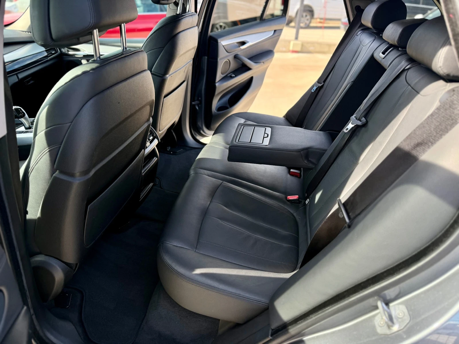 BMW X5 SPORT / ПОДГРЕВ / ОБДУХВАНЕ / КАМЕРА / HEAD UP , снимка 15 - Автомобили и джипове - 53904150