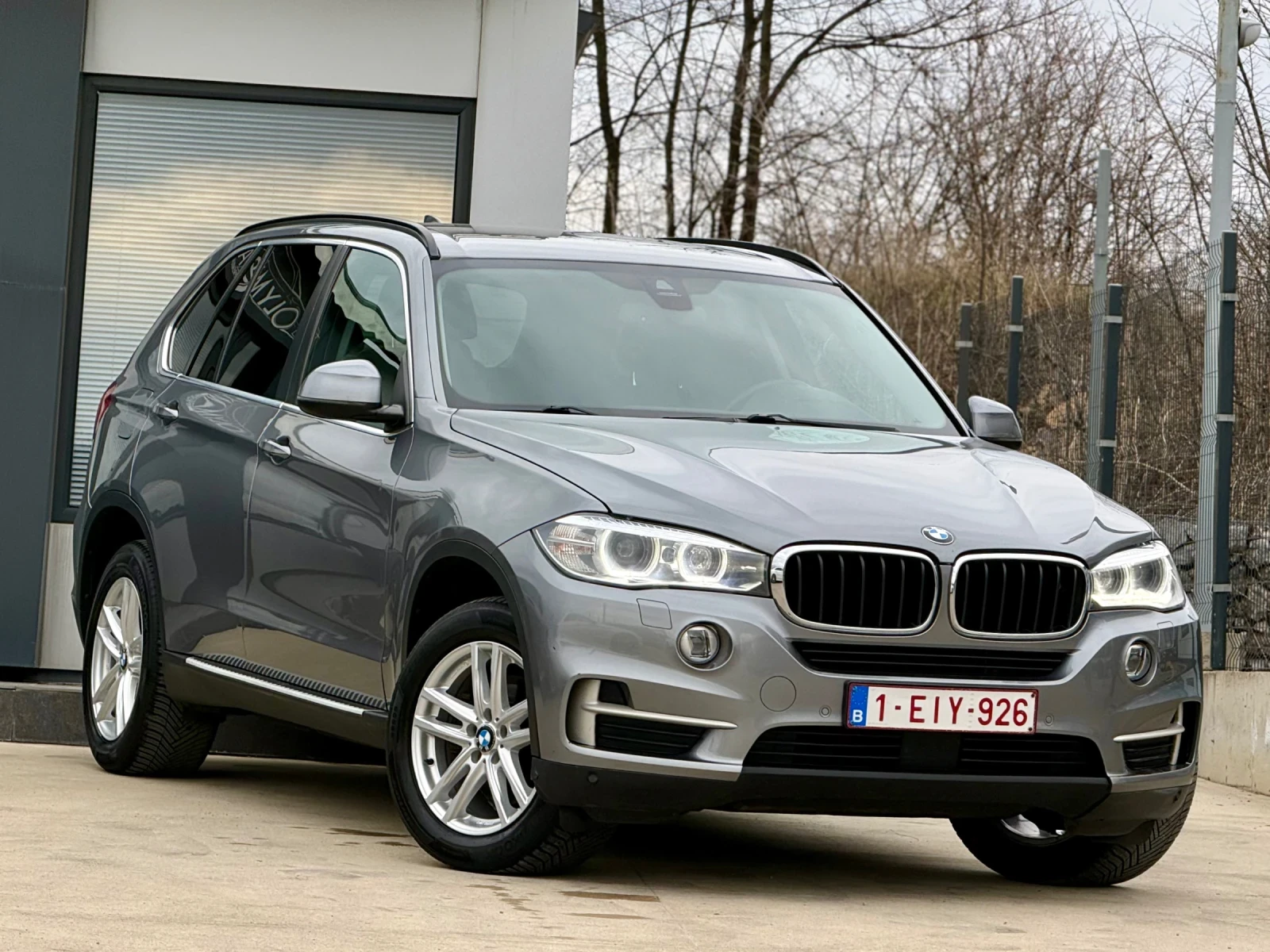 BMW X5 SPORT / ПОДГРЕВ / ОБДУХВАНЕ / КАМЕРА / HEAD UP , снимка 3 - Автомобили и джипове - 53904150