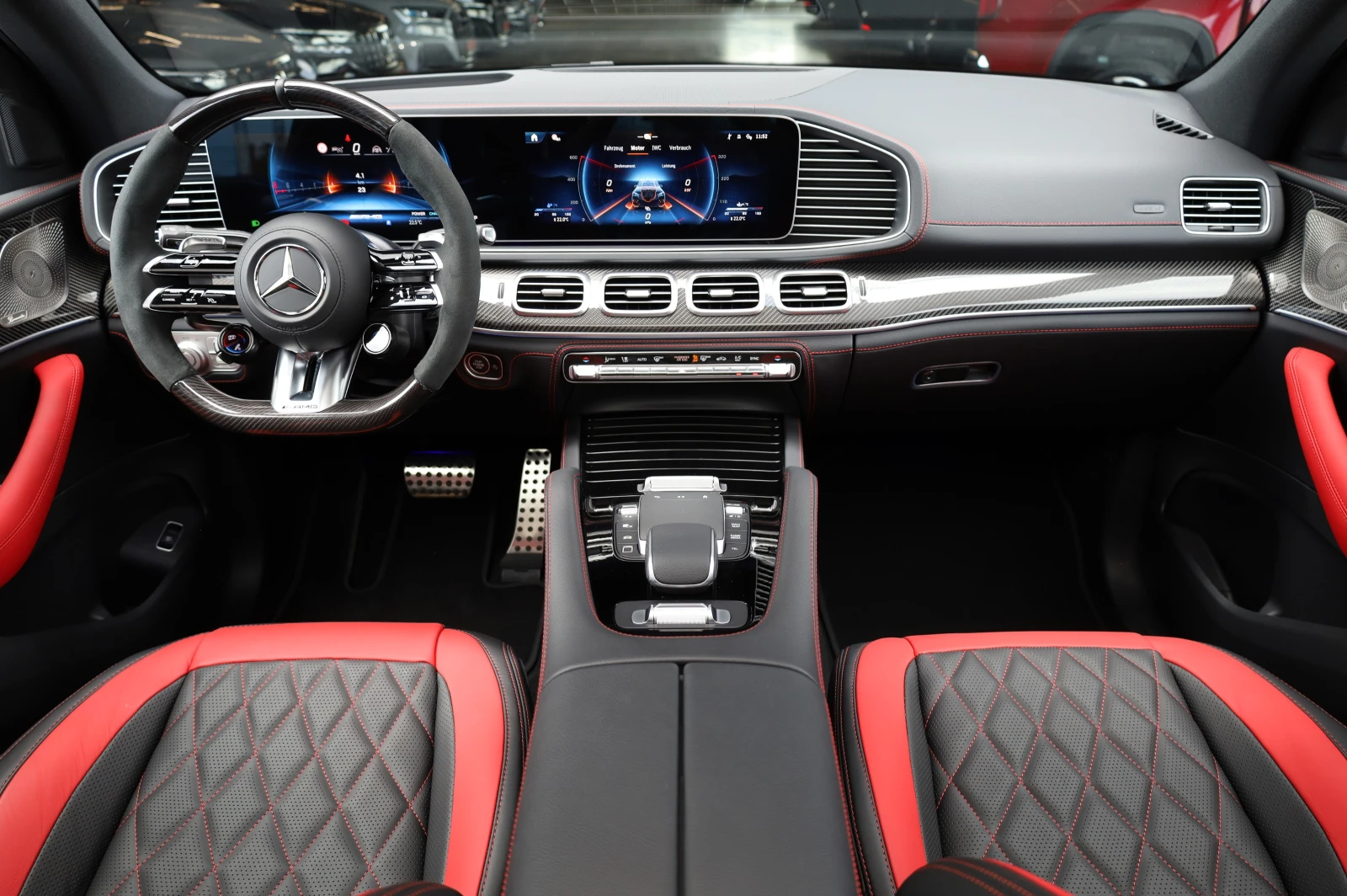 Mercedes-Benz GLE 53 4MATIC NEW* FACELIFT* 4 MATIC+ * AMG* PANO* 360* , снимка 12 - Автомобили и джипове - 54478404