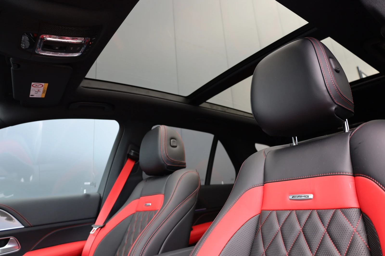 Mercedes-Benz GLE 53 4MATIC NEW* FACELIFT* 4 MATIC+ * AMG* PANO* 360* , снимка 14 - Автомобили и джипове - 54478404