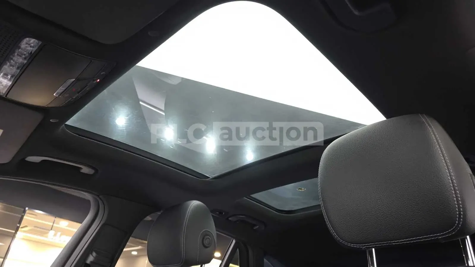 Mercedes-Benz GLC 220 d| PANO| HEAD UP| КАМЕРА| ВКЛ.ТЕХНОТЕСТ, снимка 14 - Автомобили и джипове - 54616908