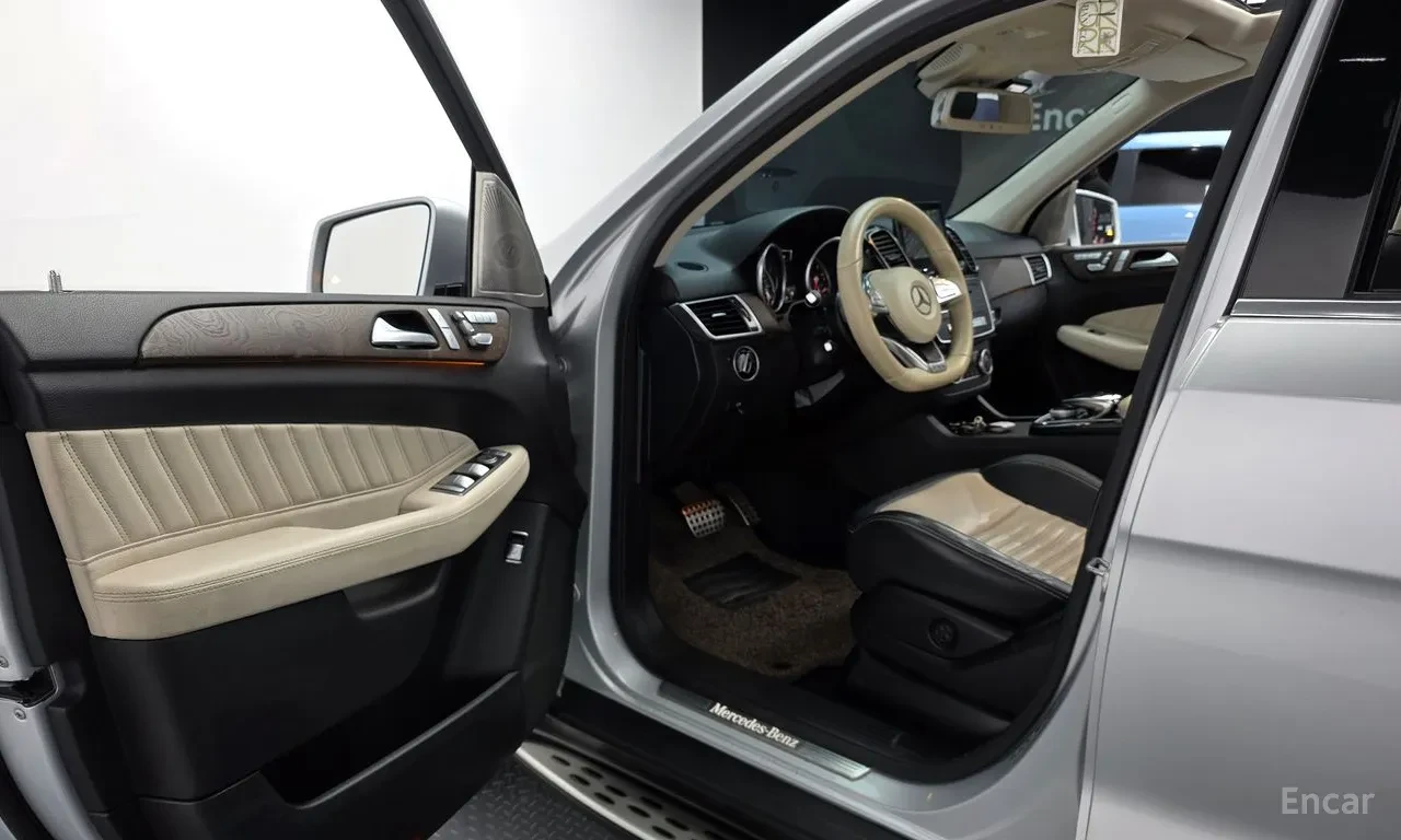 Mercedes-Benz GLE 350 TOP/LOW KM, снимка 8 - Автомобили и джипове - 54749807