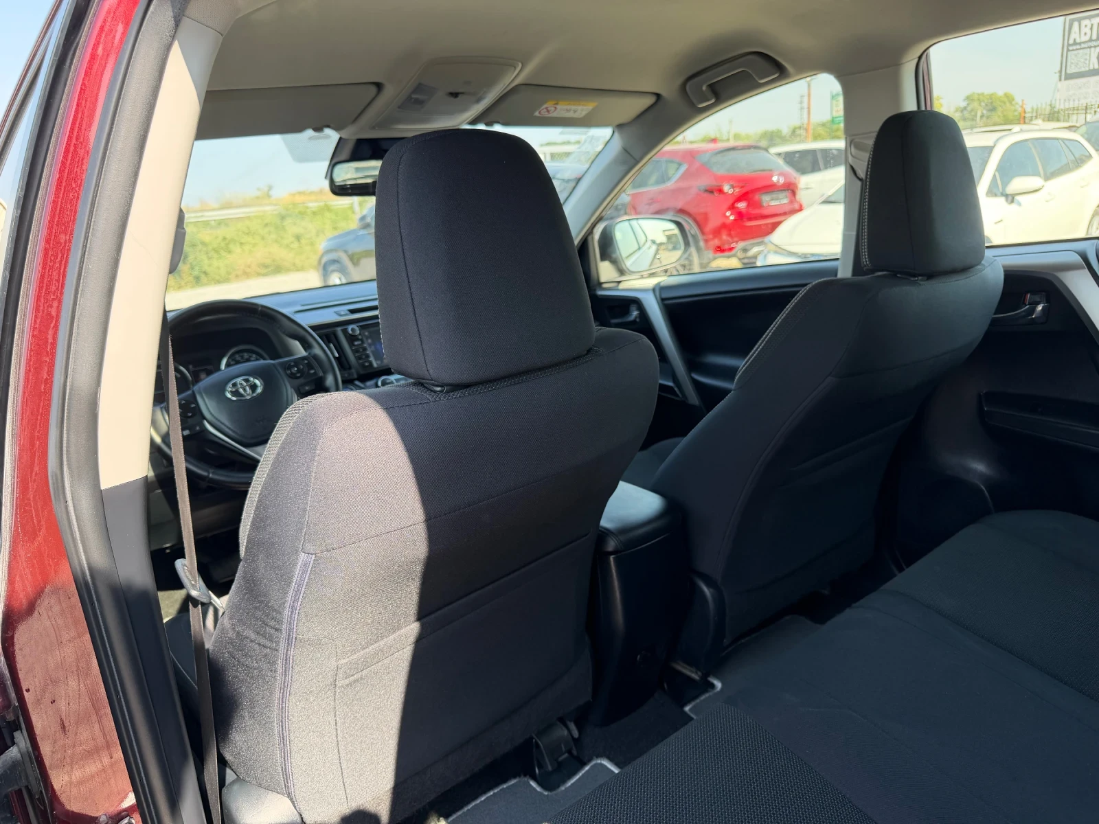 Toyota Rav4 2.5  HYBRID, снимка 14 - Автомобили и джипове - 55650855