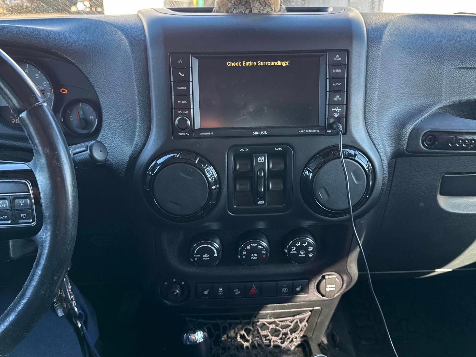 Jeep Wrangler * Backcountry * CARFAX * БЕЗ ПЪРВОНАЧАЛНА ВНОСКА, снимка 9 - Автомобили и джипове - 56150035