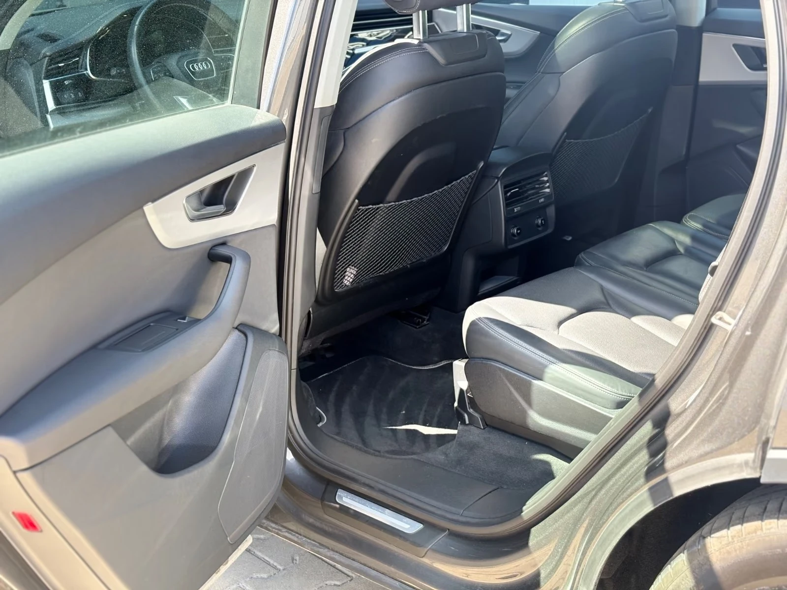 Audi Q7, снимка 12 - Автомобили и джипове - 56709701