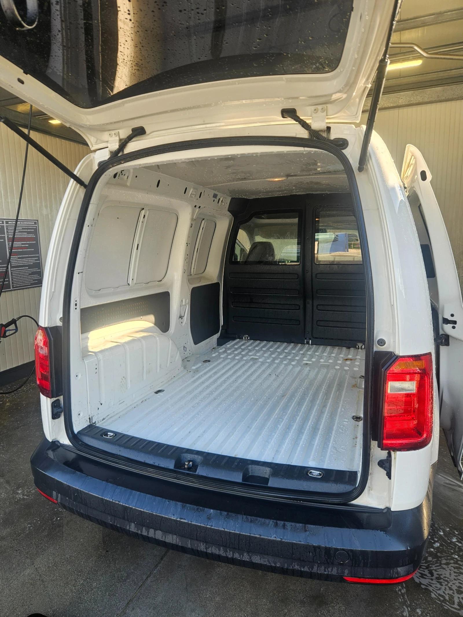 VW Caddy 2.0tdi MAKSI, снимка 6 - Бусове и автобуси - 55076976