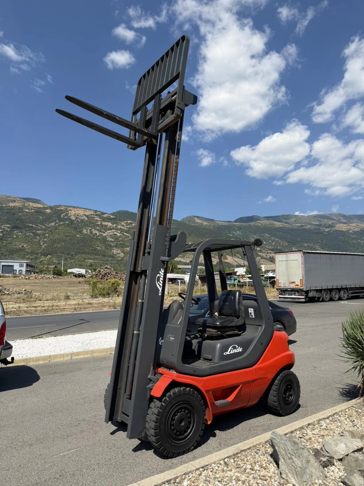 Мотокар Linde H25D-03 Дизел, снимка 4 - Индустриална техника - 55641284