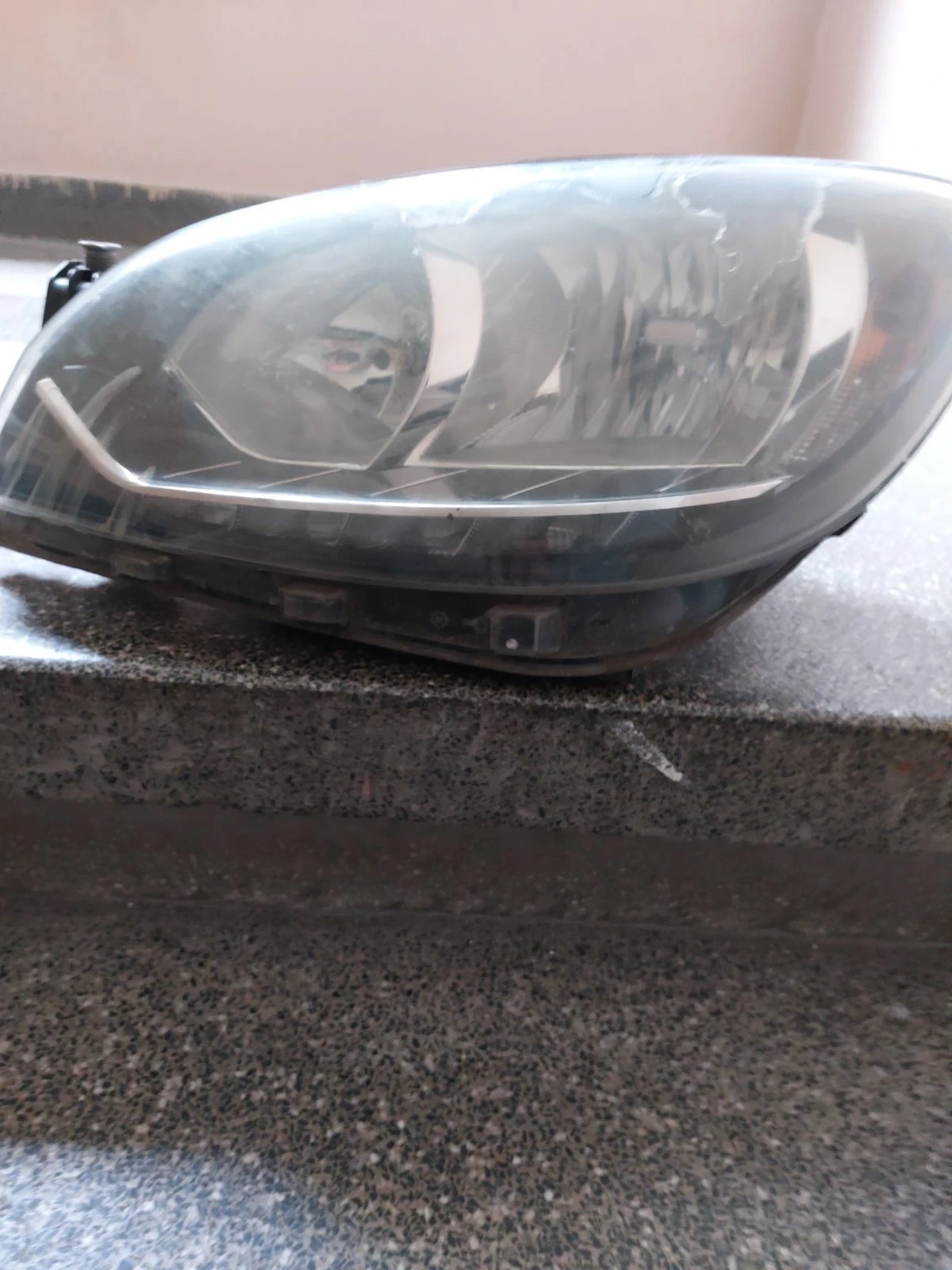 Ляв фар за Skoda Citigo, 2017