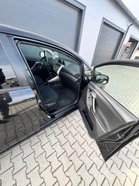 Toyota Verso 2.2 D4D 6+ 1, снимка 10