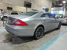 Mercedes-Benz CLS 550 ЗАДНО * * CARFAX * * ЧЕРЕН САЛОН * * , снимка 3