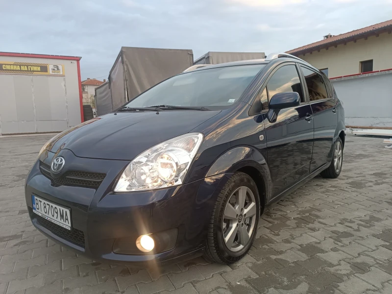 Toyota Corolla verso 2.2, снимка 1 - Автомобили и джипове - 47474522