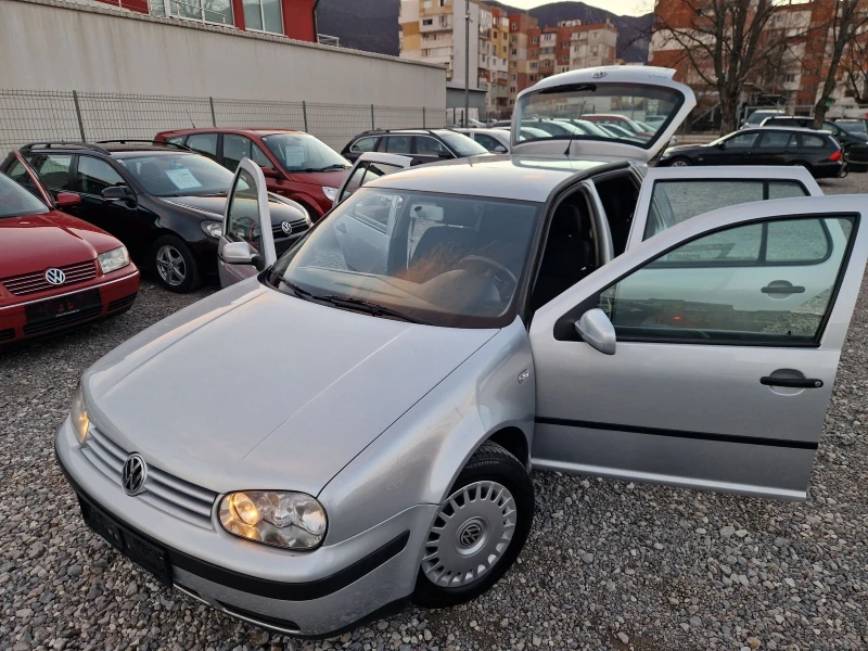 VW Golf 1.4i klima , снимка 14 - Автомобили и джипове - 48386864