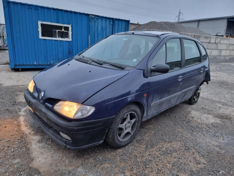 Renault Scenic 2.0 , снимка 2 - Автомобили и джипове - 48667868