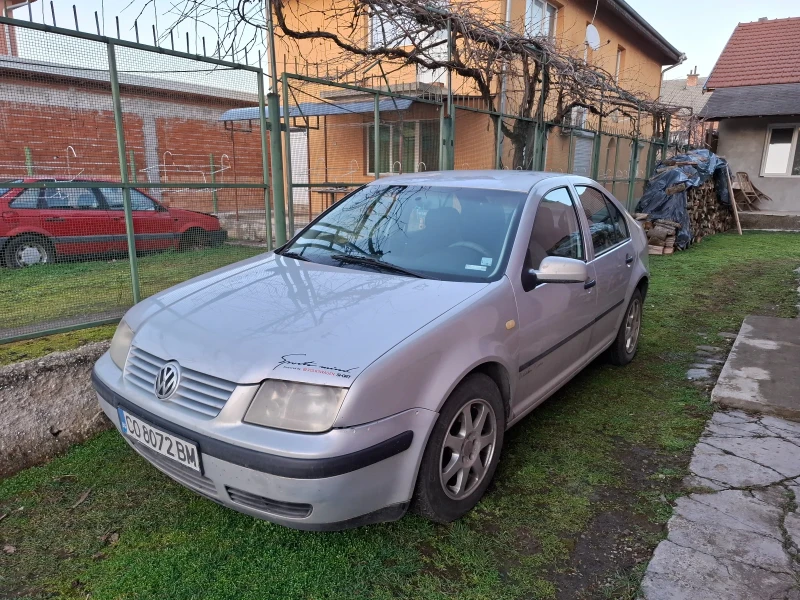 VW Bora, снимка 1 - Автомобили и джипове - 49378595