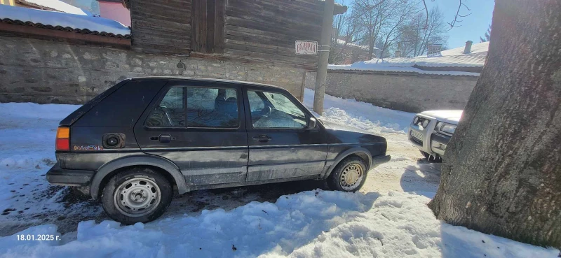 VW Golf 1.6, снимка 3 - Автомобили и джипове - 49398099