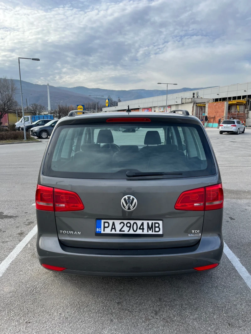 VW Touran, снимка 6 - Автомобили и джипове - 52471922