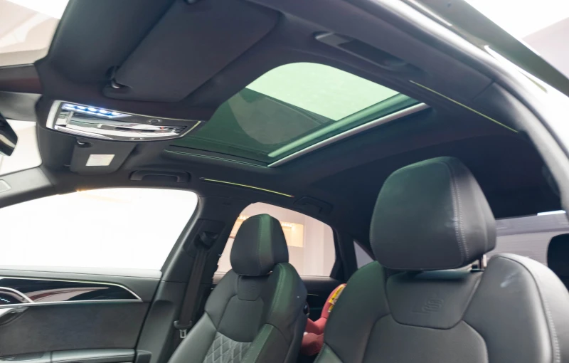 Audi A8 55 TFSI Quattro , снимка 8 - Автомобили и джипове - 52636289