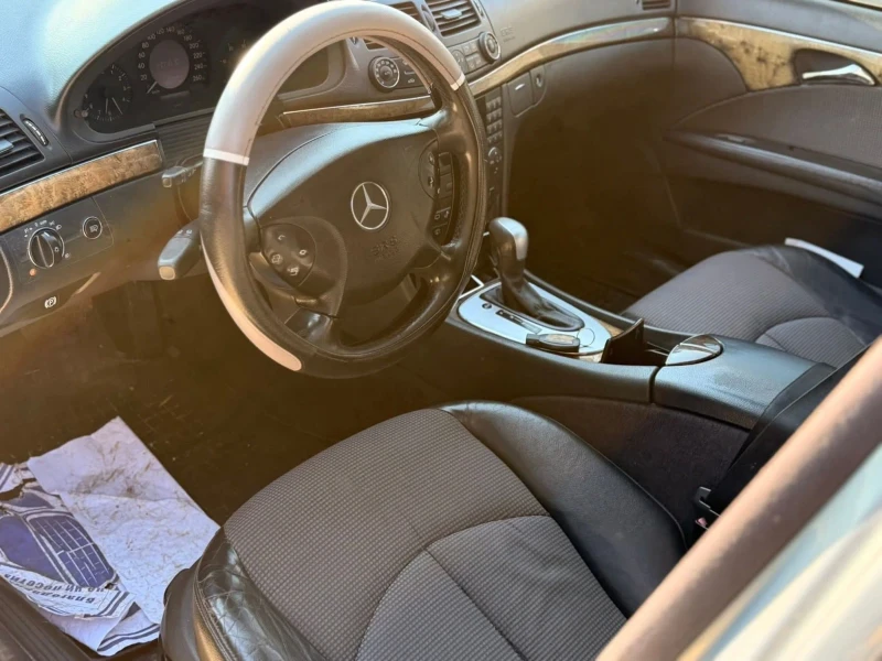 Mercedes-Benz E 220 646, снимка 5 - Автомобили и джипове - 52804697