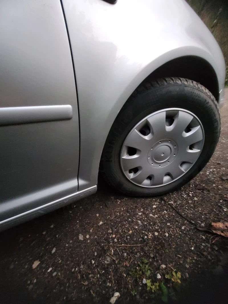 VW Golf 1.6, снимка 8 - Автомобили и джипове - 52828614