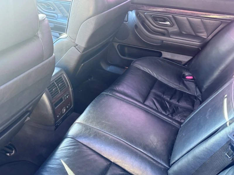 BMW 740, снимка 7 - Автомобили и джипове - 53266243