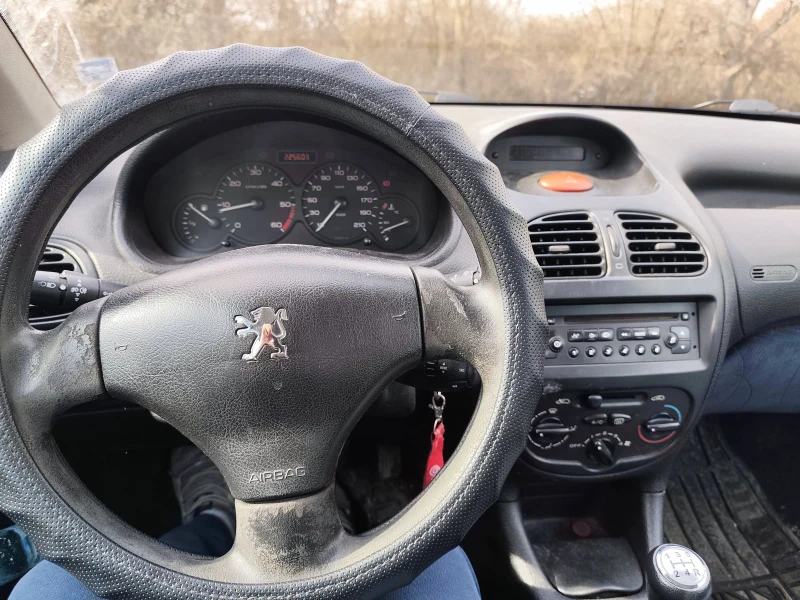 Peugeot 206 1.4 HDI, снимка 6 - Автомобили и джипове - 53536711