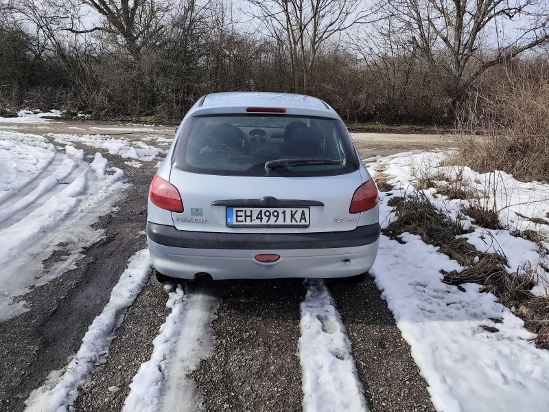 Peugeot 206 1.4 HDI, снимка 4 - Автомобили и джипове - 53536711
