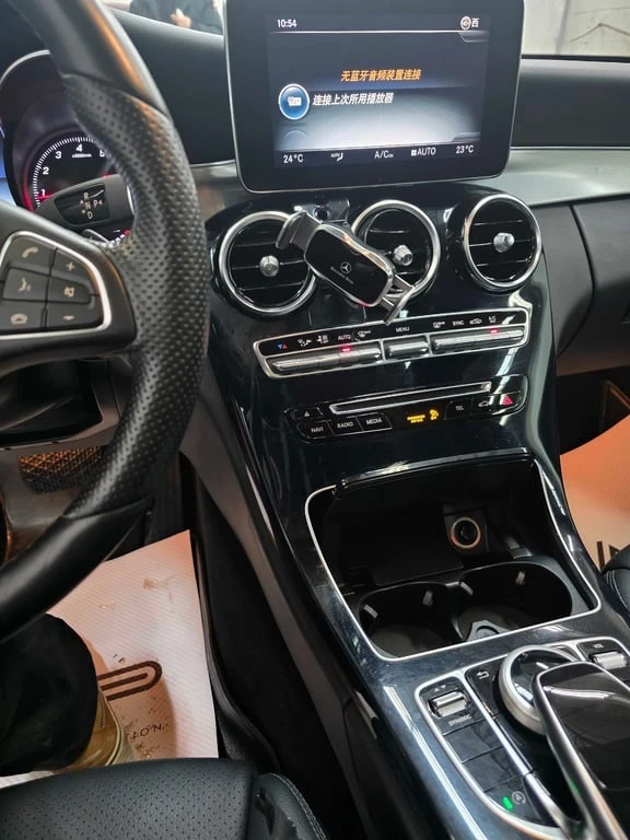 Mercedes-Benz C 300 * CARFAX * ЦЕНА ДО БГ, снимка 9 - Автомобили и джипове - 53241292