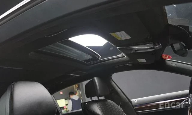 BMW 750 Li xDrive, снимка 14 - Автомобили и джипове - 54231870