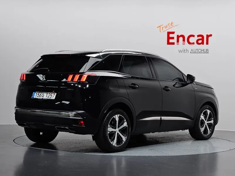 Peugeot 3008 1.5 BlueHDI Allure - САМО 30% АВАНС, снимка 3 - Автомобили и джипове - 55987590