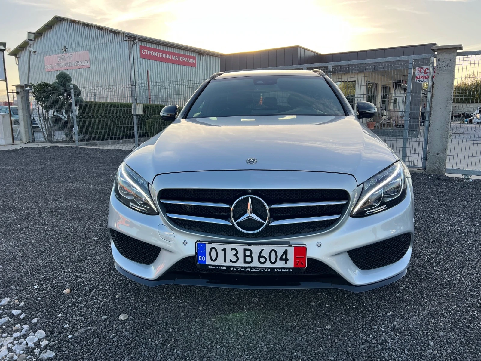 Mercedes-Benz C 220 2.2-4 MATIC-AMG- - изображение 2