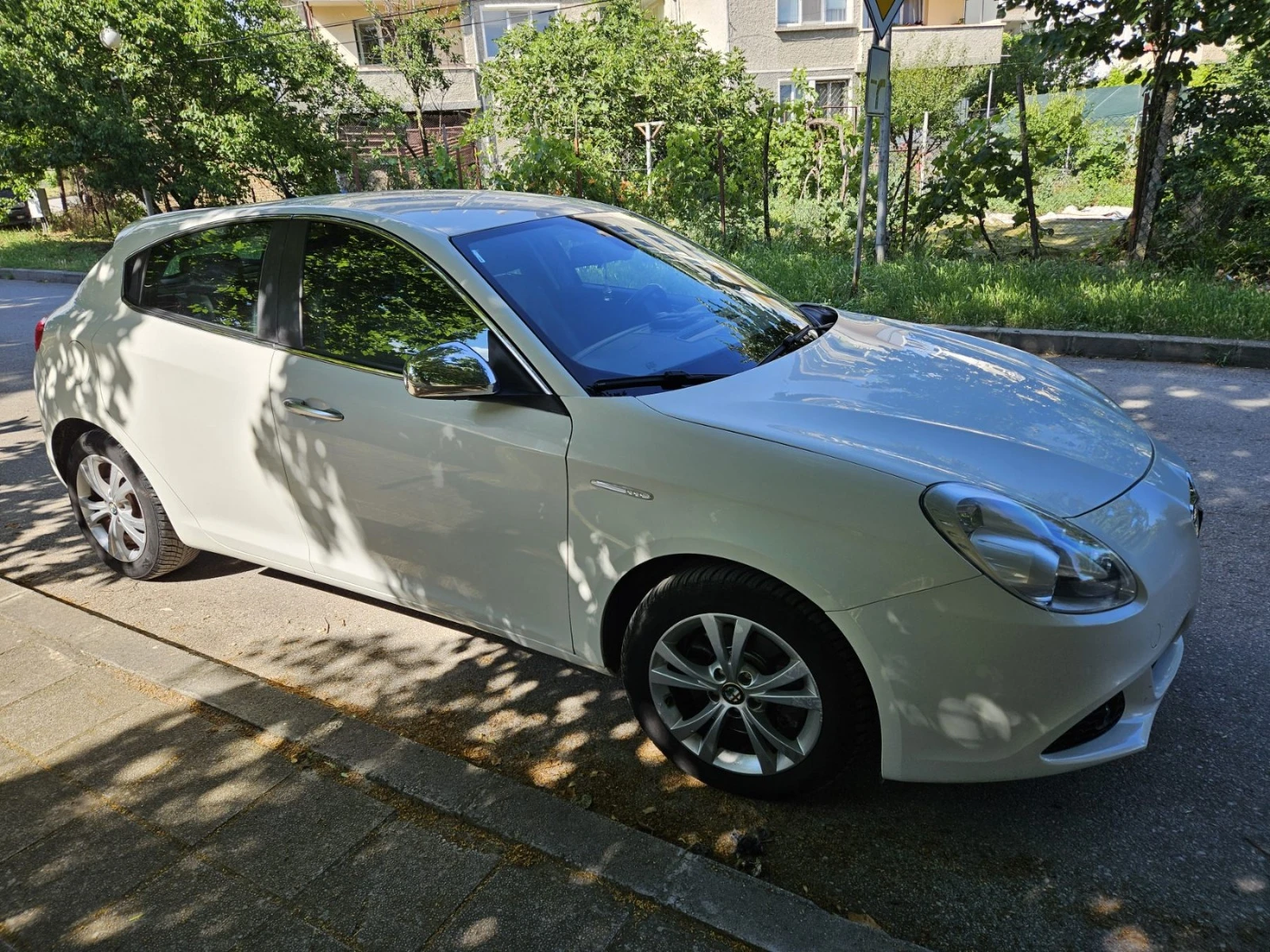 Alfa Romeo Giulietta JTDM-2 140кс * кожа - изображение 5