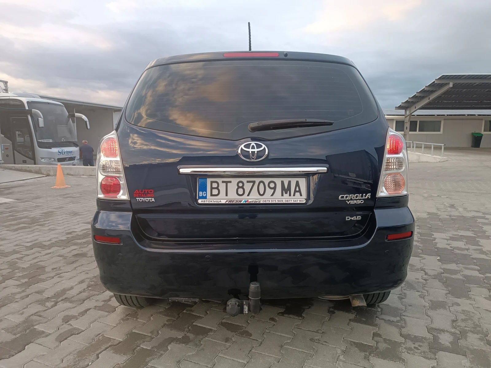 Toyota Corolla verso 2.2 - изображение 4