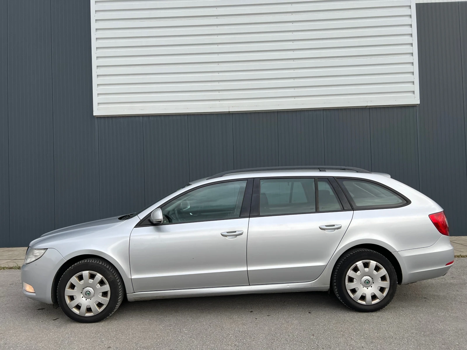 Skoda Superb 1.8 TSi 160 pH  - изображение 3