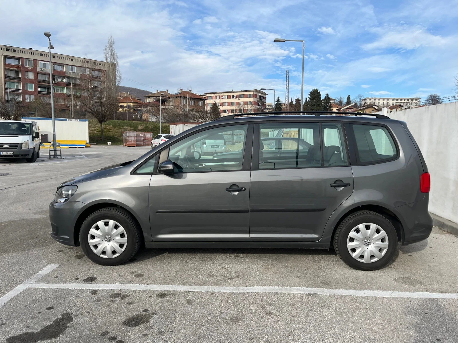 VW Touran  - изображение 2