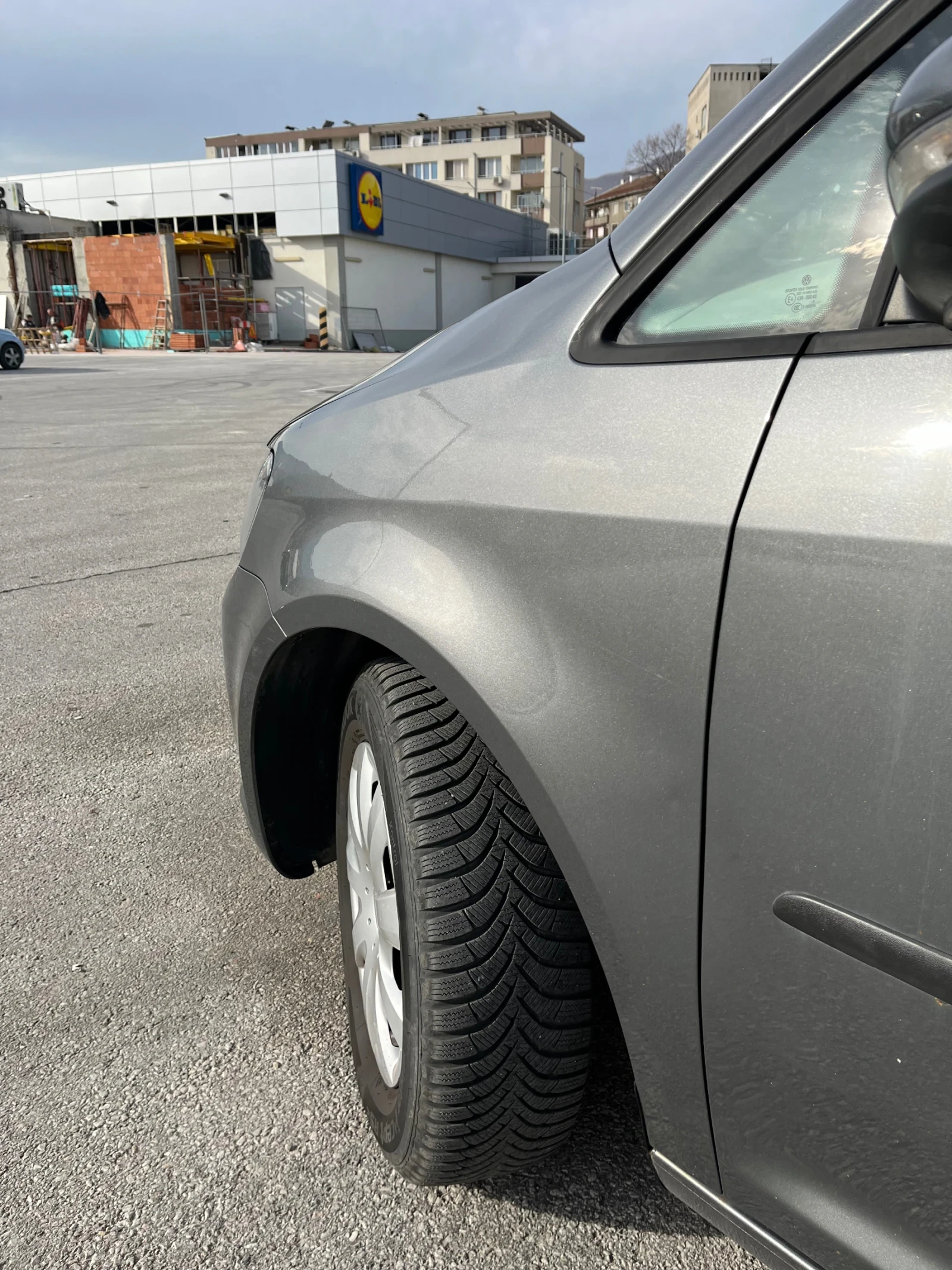 VW Touran  - изображение 7