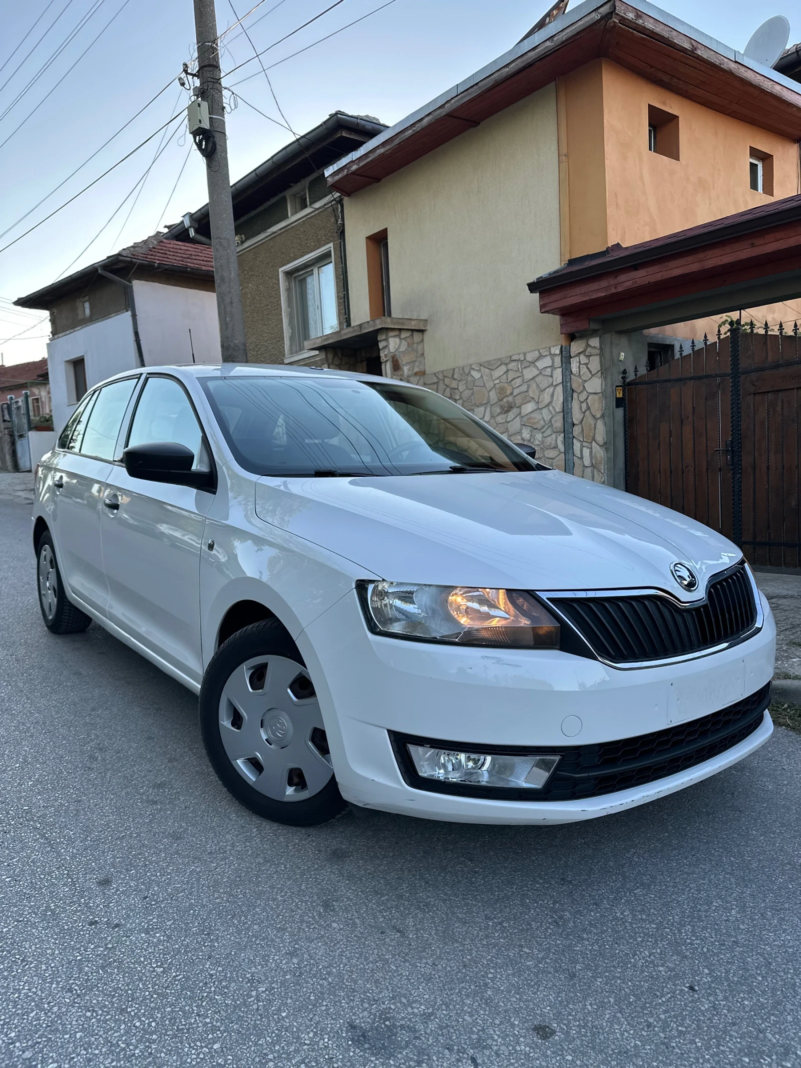 Skoda Rapid 1.2TSI 105k | Mobile.bg   1