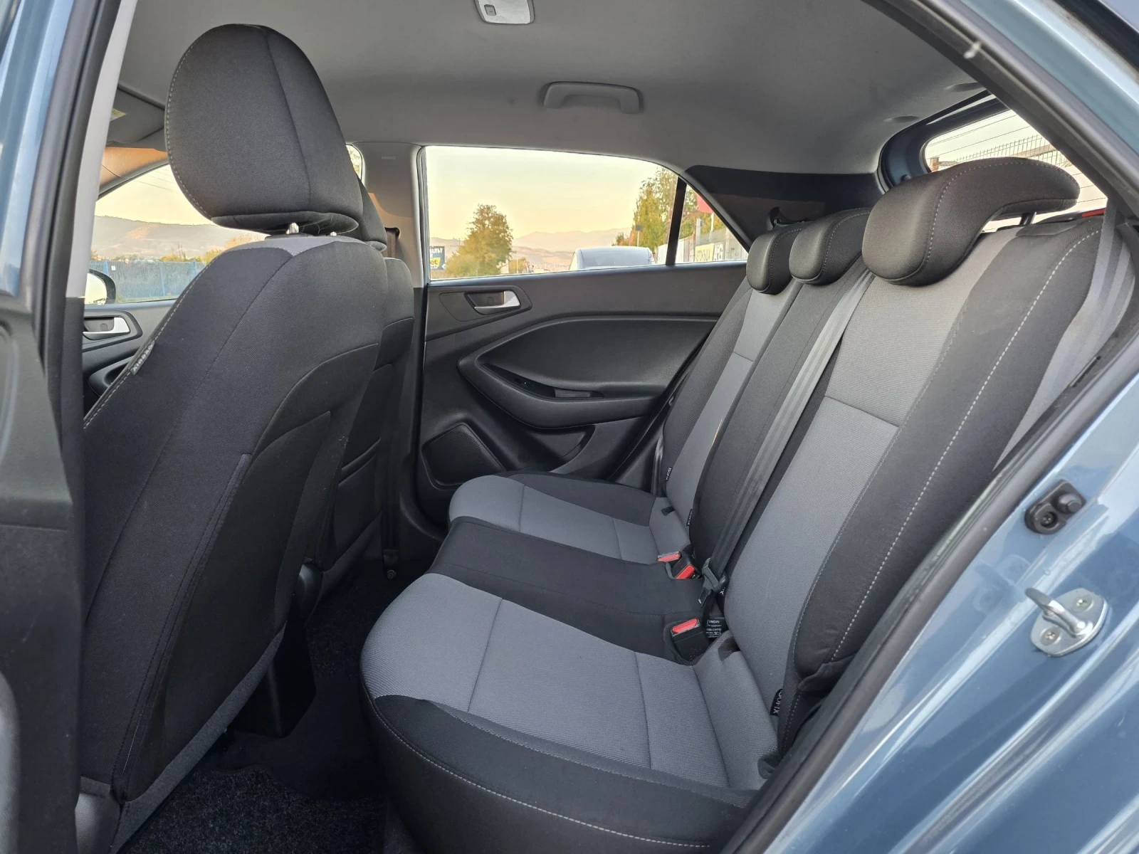 Hyundai I20 1.0T-GDI | Mobile.bg   11