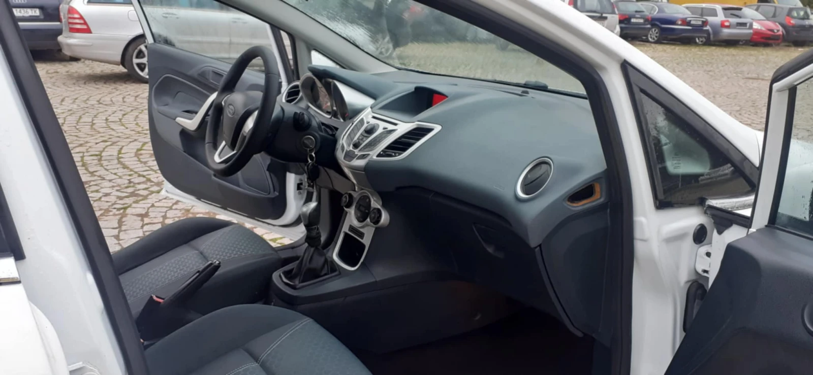 Ford Fiesta 1.5i Бензин/ГАЗ - изображение 7