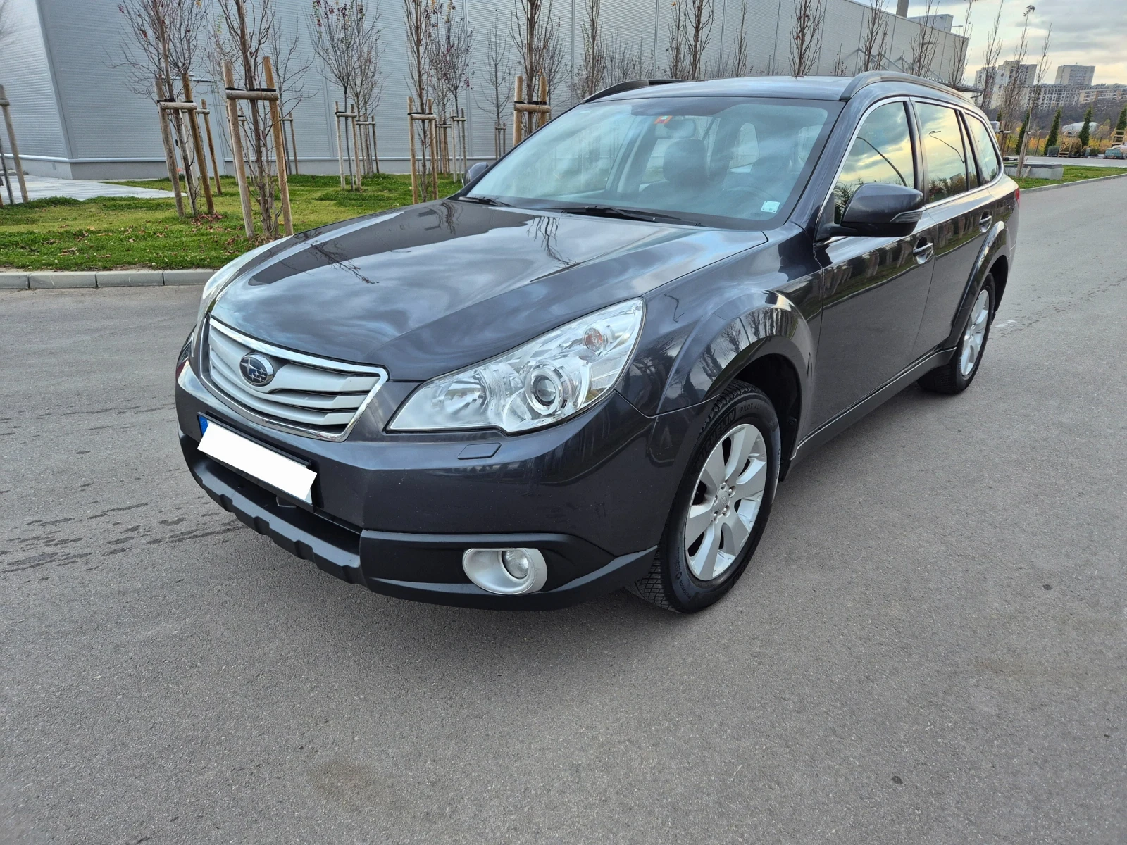 Subaru Outback 2.5 АВТОМАТ* EXECUTIVE* СЕРВИЗНА ИСТОРИЯ  - изображение 2