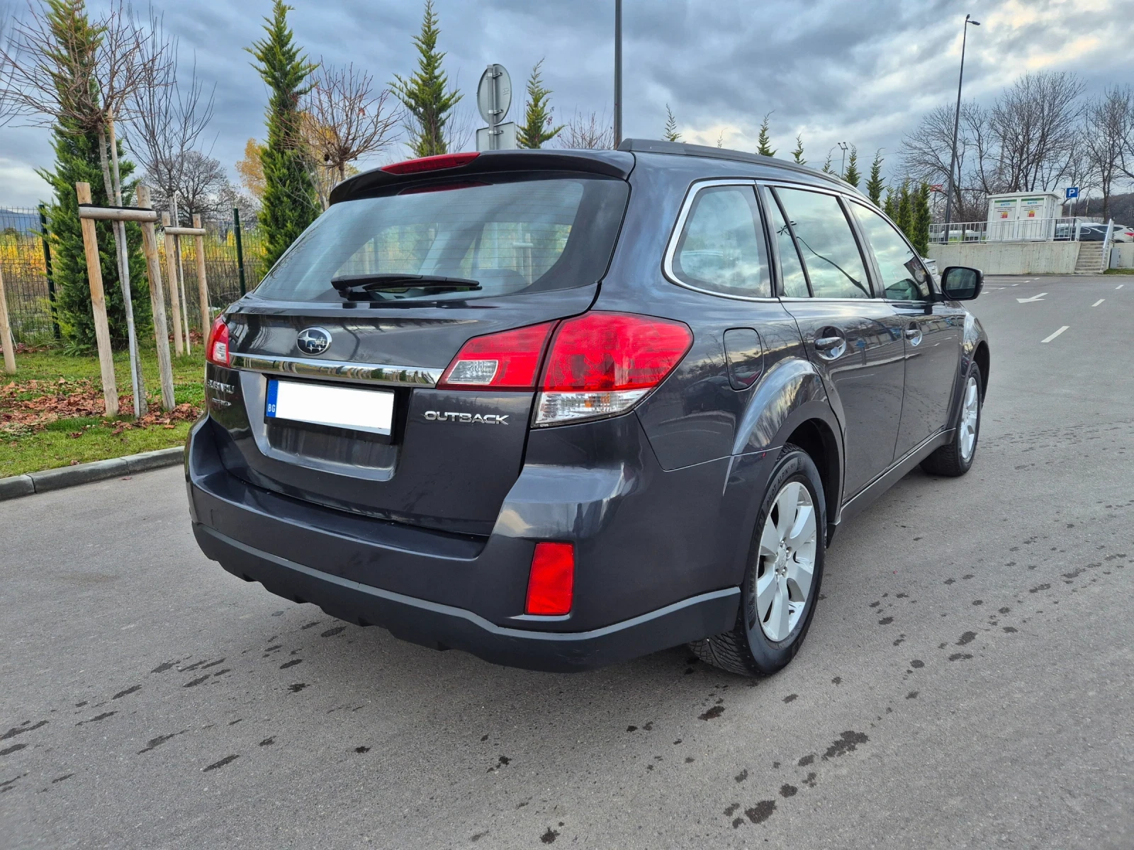 Subaru Outback 2.5 АВТОМАТ* EXECUTIVE* СЕРВИЗНА ИСТОРИЯ  - изображение 4