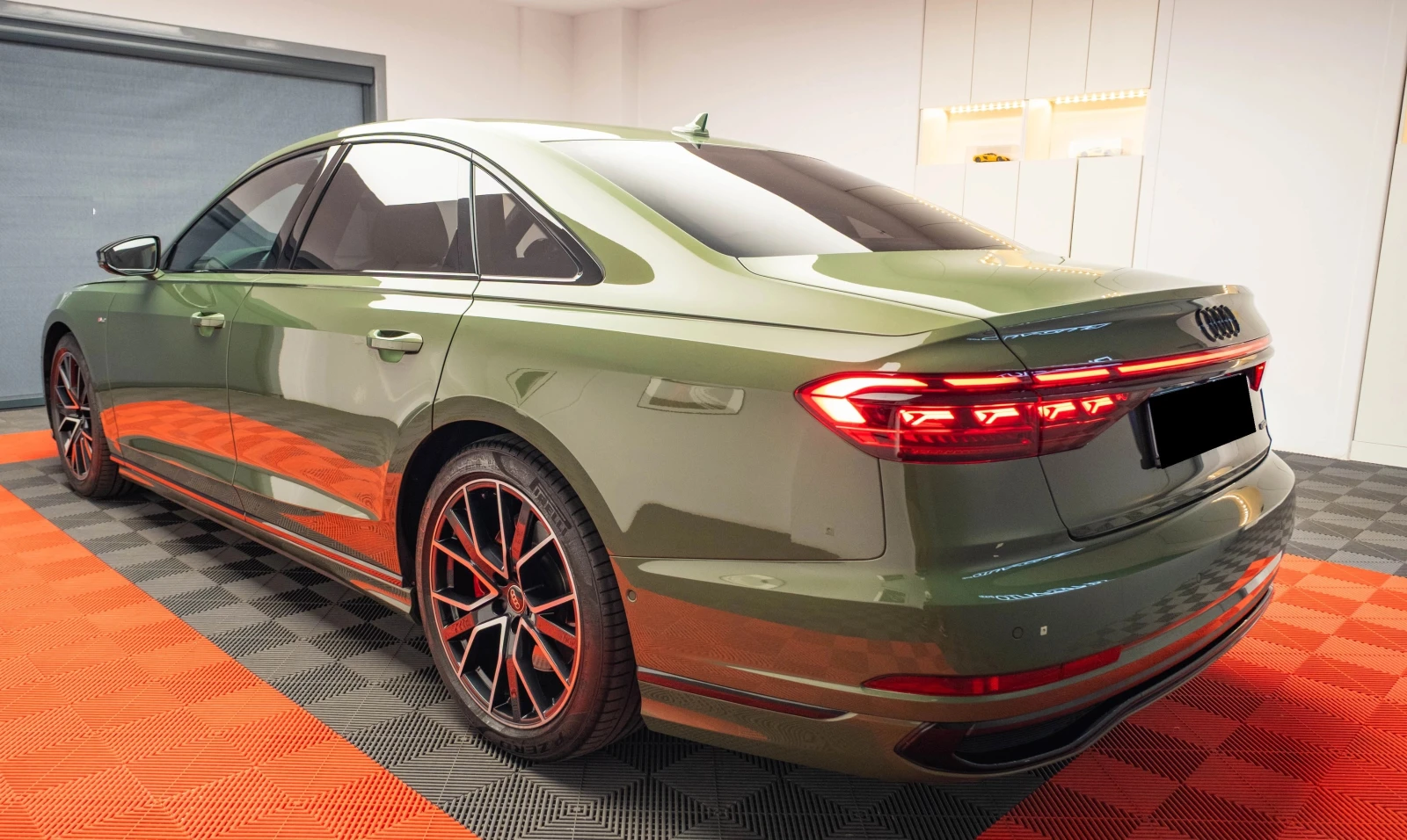 Audi A8 55 TFSI Quattro  - изображение 2