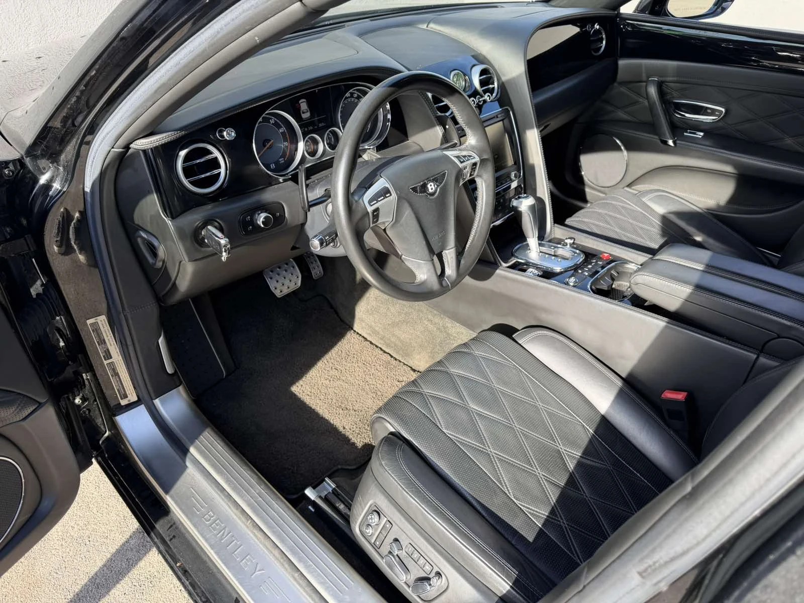 Bentley Continental FLYING SPUR FACELIFT 4.0L V8 - изображение 10