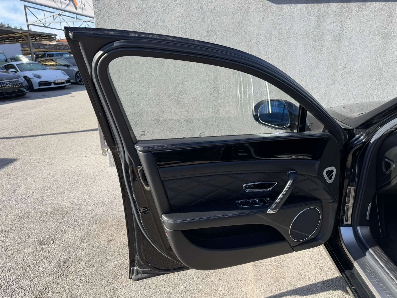 Bentley Continental FLYING SPUR FACELIFT 4.0L V8 - изображение 8