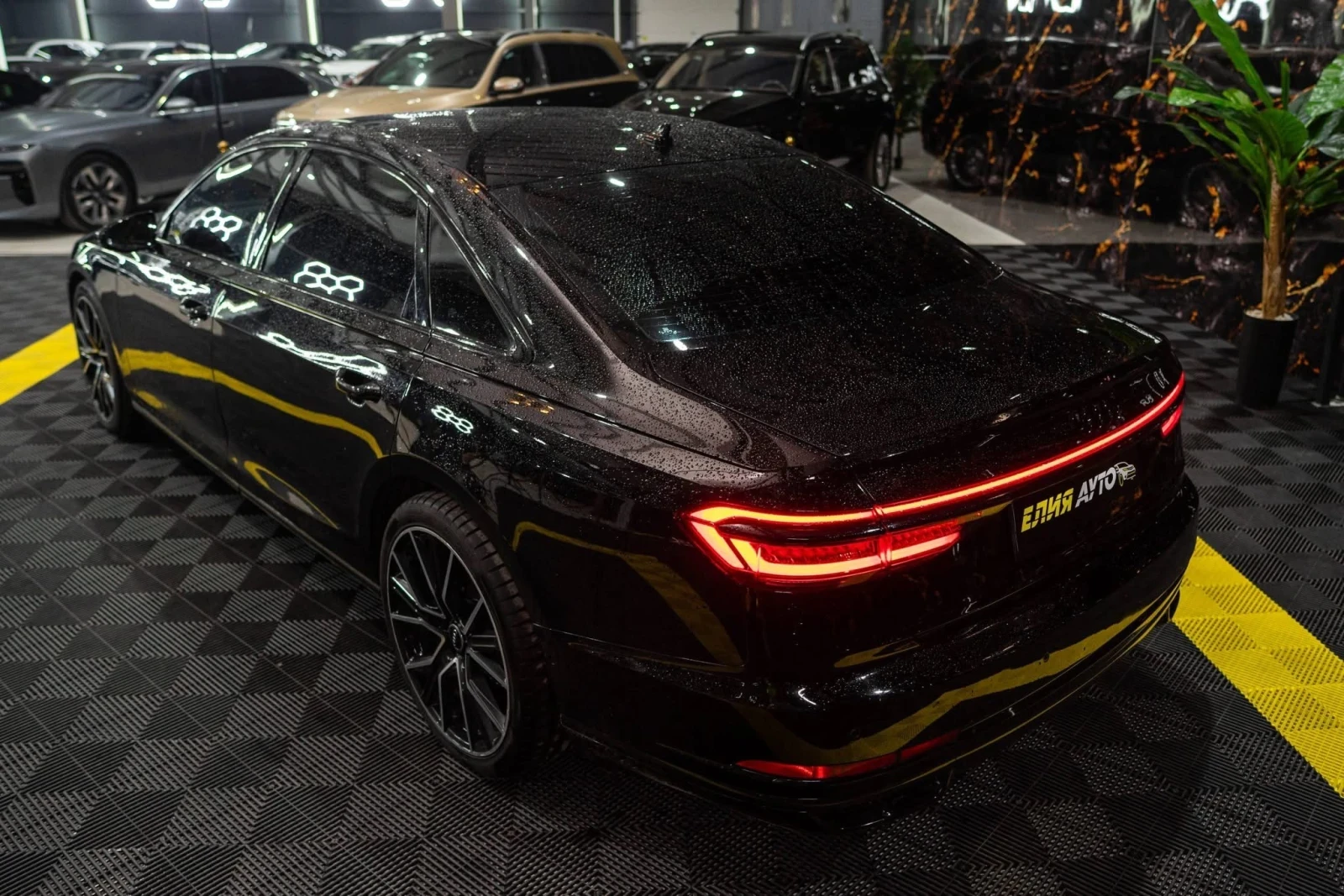 Audi A8 50TDI QUATTRO LONG BLACK LINE B&O ЛИЗИНГ 100% - изображение 7