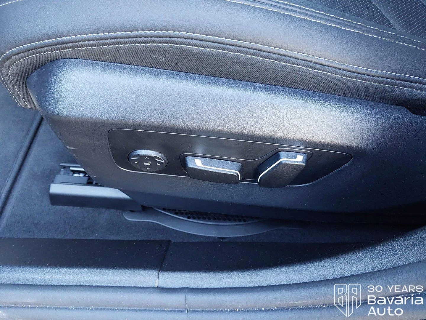 BMW 520 d Touring M Sport Paket Steptronic, снимка 12 - Автомобили и джипове - 53787830