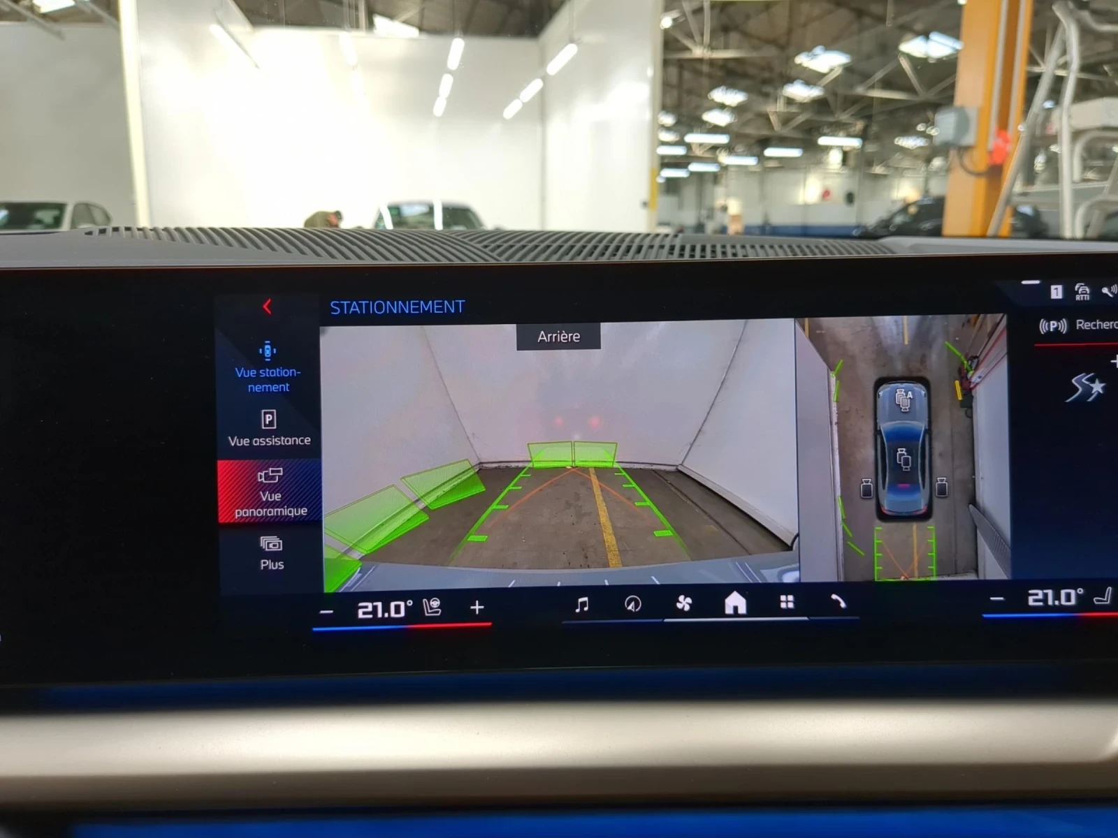 BMW i5 M 60 - xDrive, снимка 11 - Автомобили и джипове - 54228477