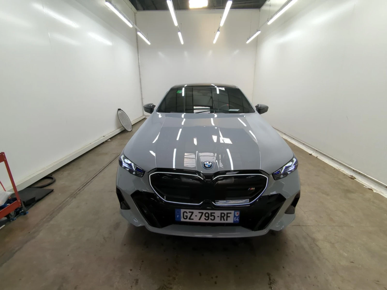 BMW i5 M 60 - xDrive, снимка 7 - Автомобили и джипове - 54228477